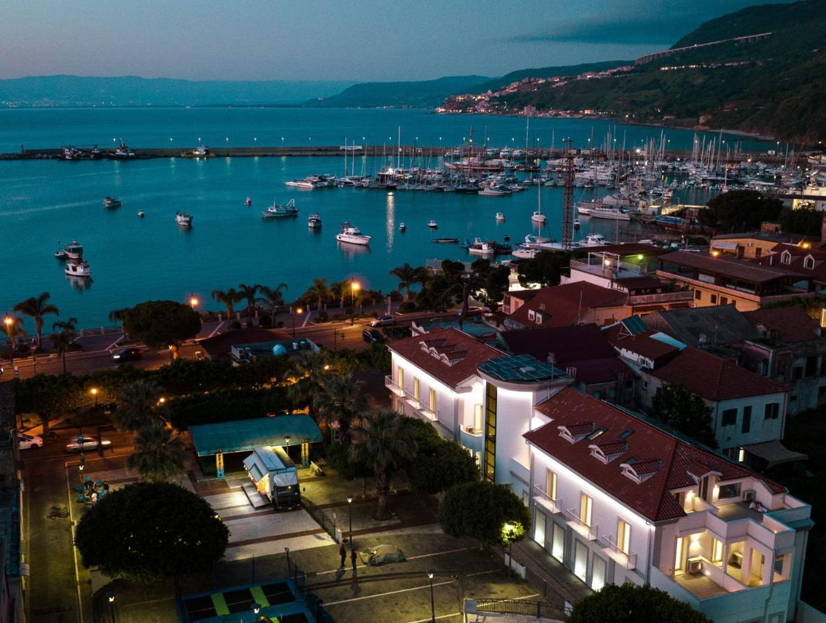 Gt Apartments - New Opening Vibo Valentia Marina Exterior foto